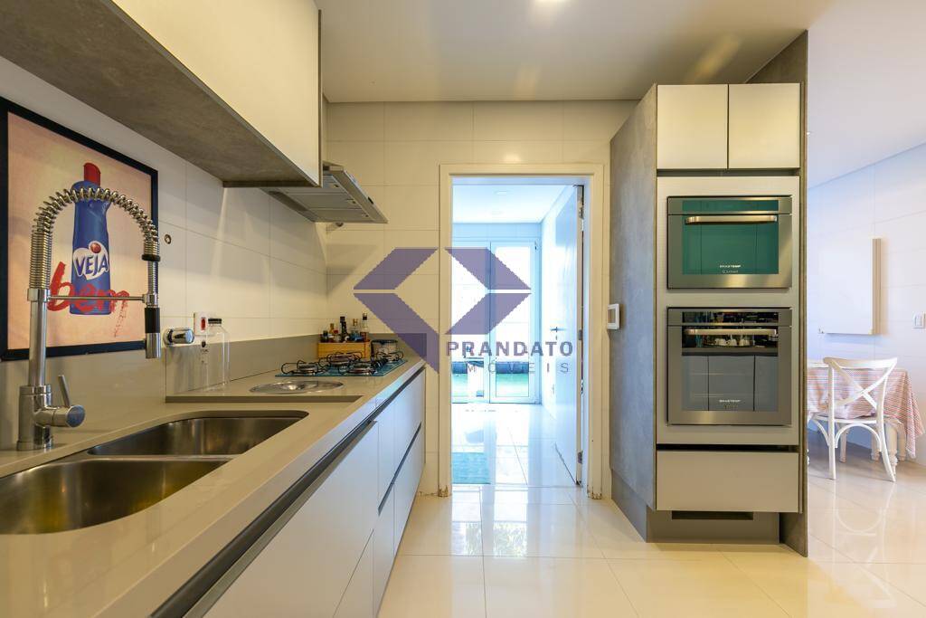 Casa de Condomínio à venda e aluguel com 4 quartos, 550m² - Foto 7