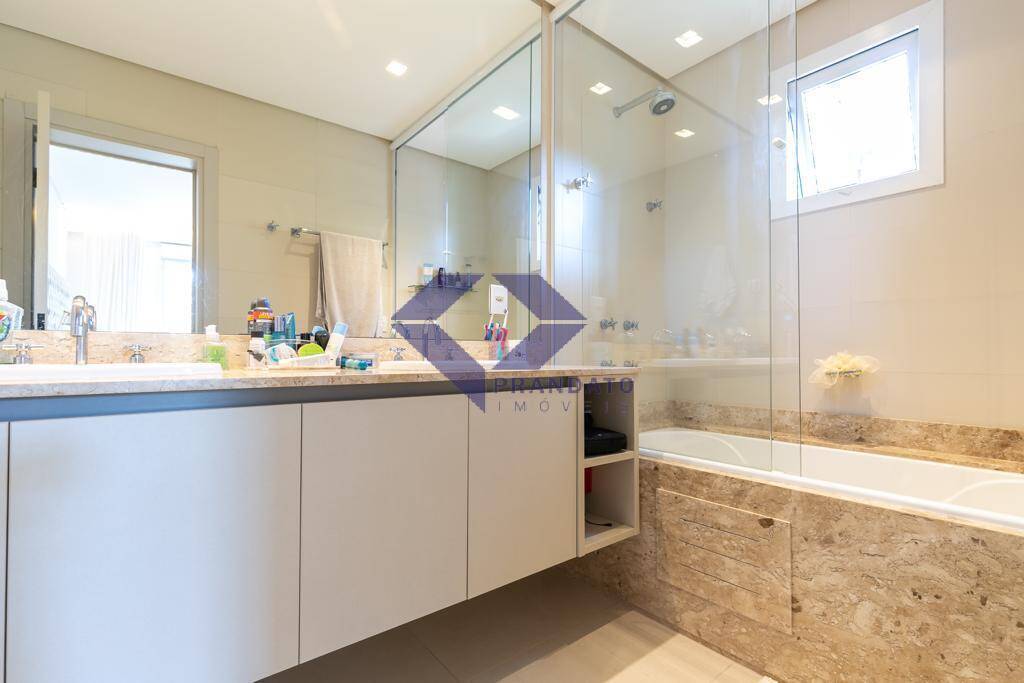 Casa de Condomínio à venda e aluguel com 4 quartos, 550m² - Foto 9