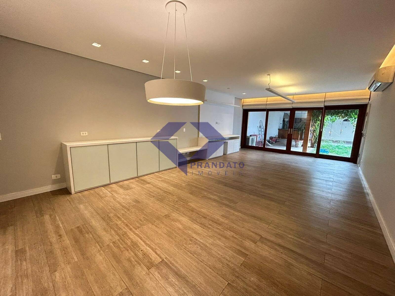 Sobrado, 4 quartos, 269 m² - Foto 1