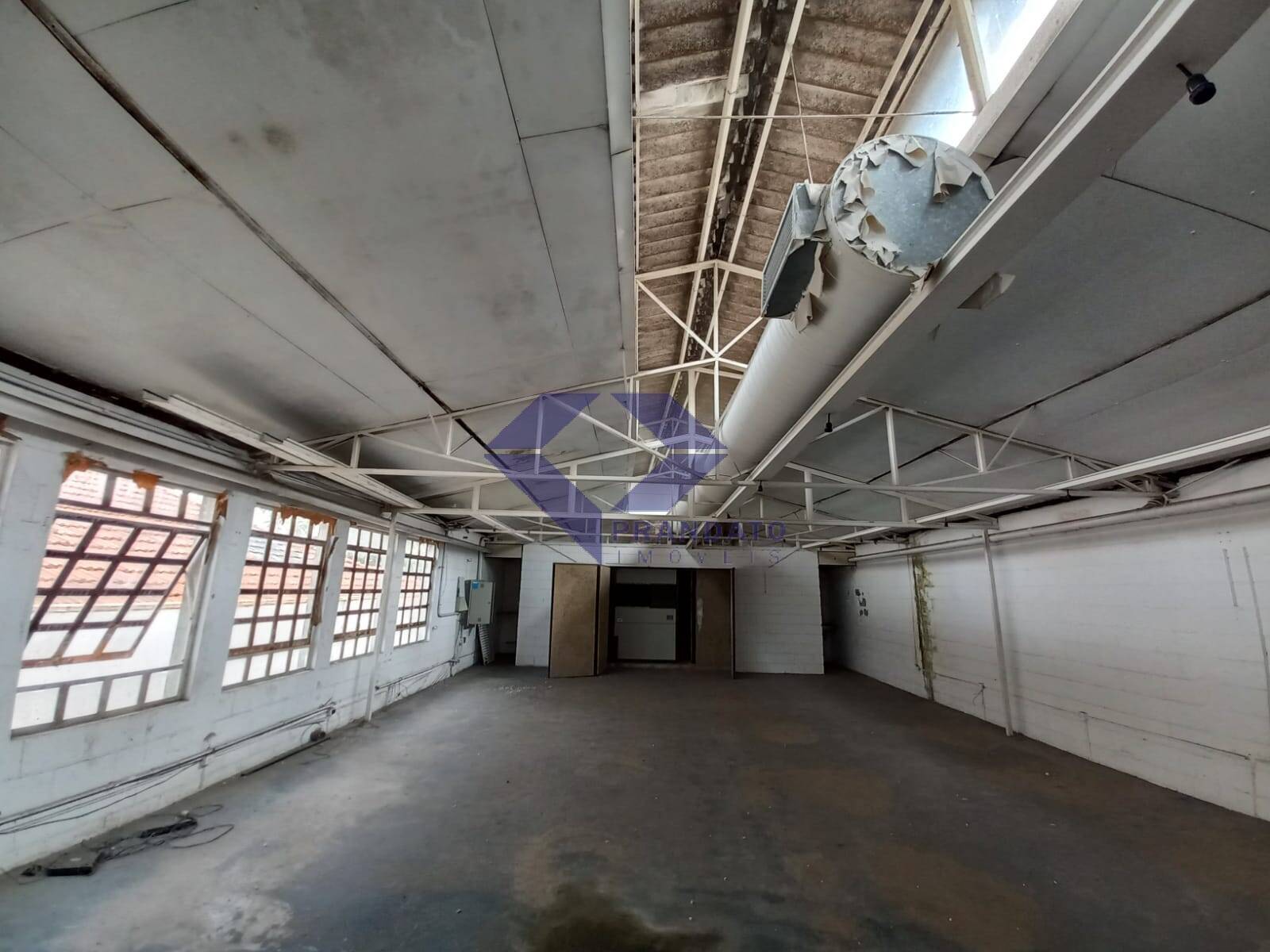 Depósito-Galpão-Armazém à venda e aluguel, 570m² - Foto 2