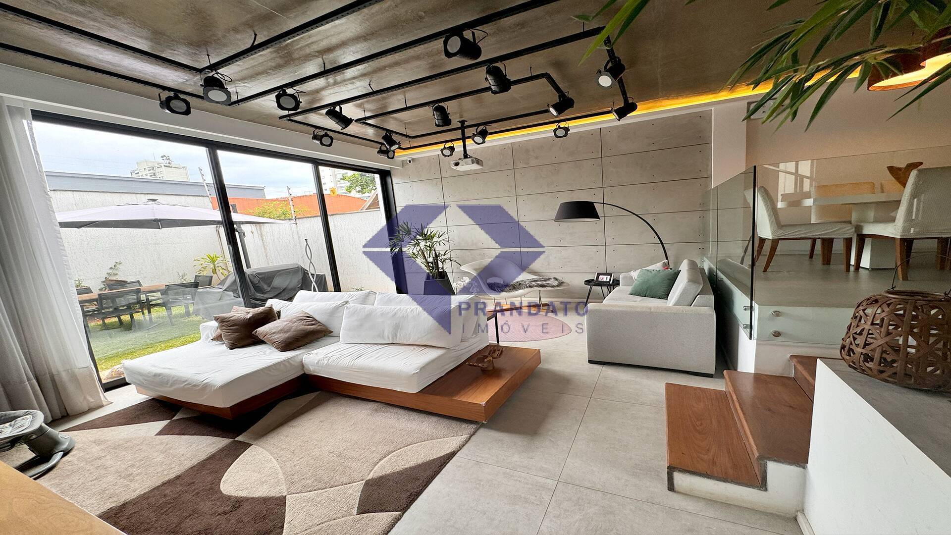 Apartamento, 3 quartos, 192 m² - Foto 1