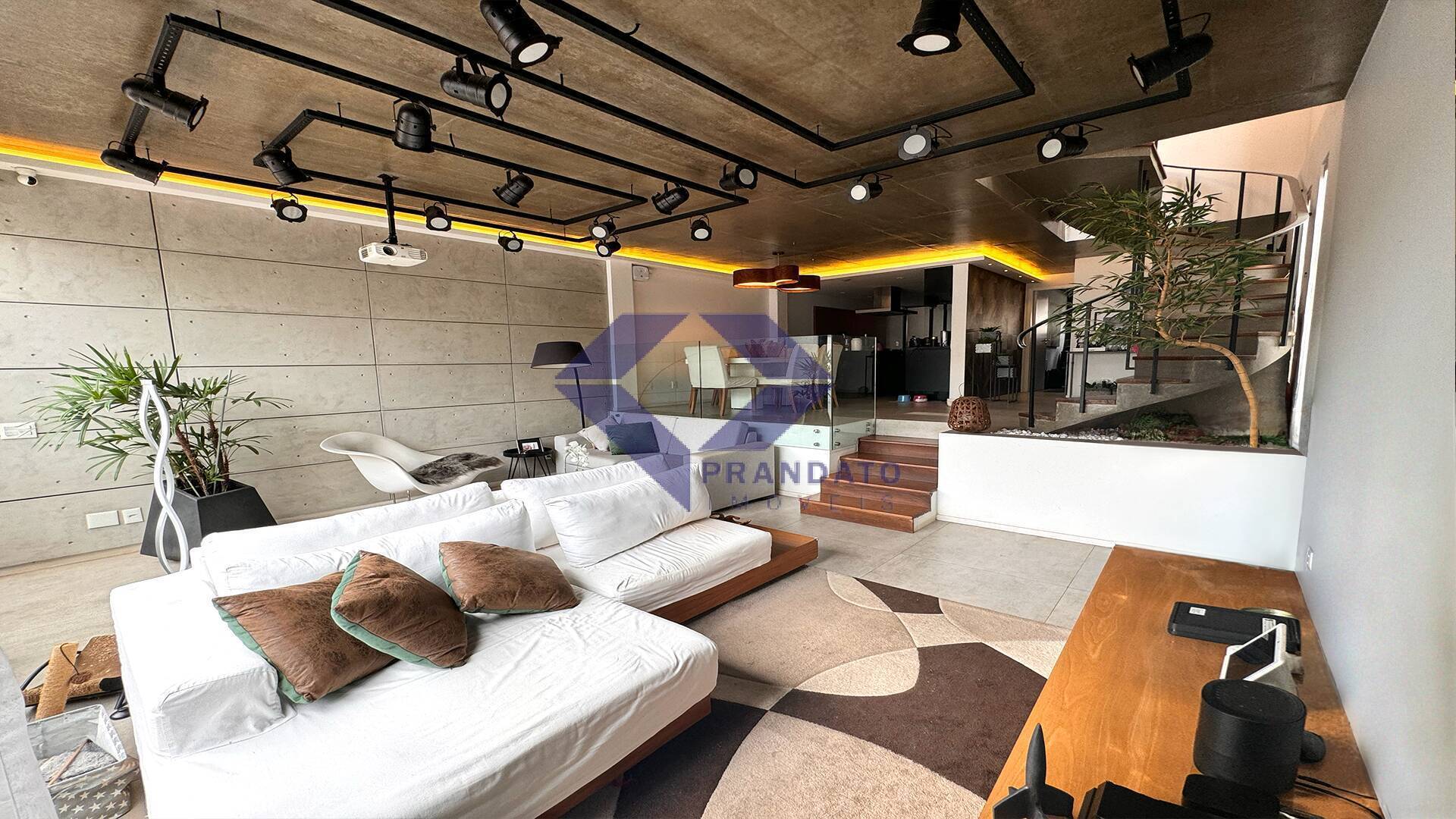 Apartamento, 3 quartos, 192 m² - Foto 2