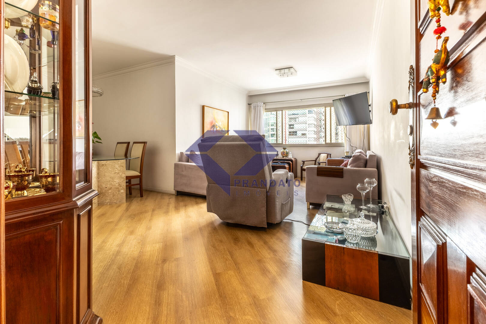 Apartamento à venda com 3 quartos, 120m² - Foto 1