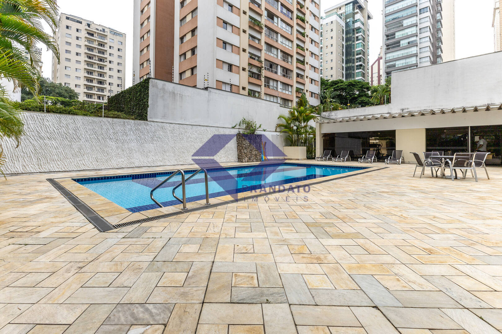 Apartamento à venda com 3 quartos, 120m² - Foto 29