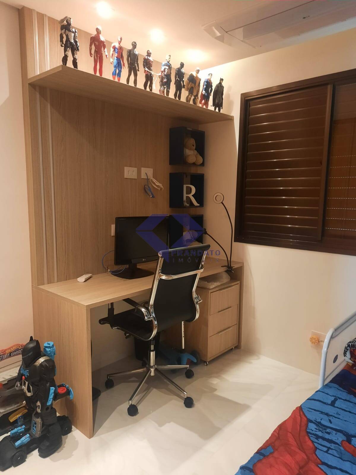 Apartamento à venda com 3 quartos, 121m² - Foto 17