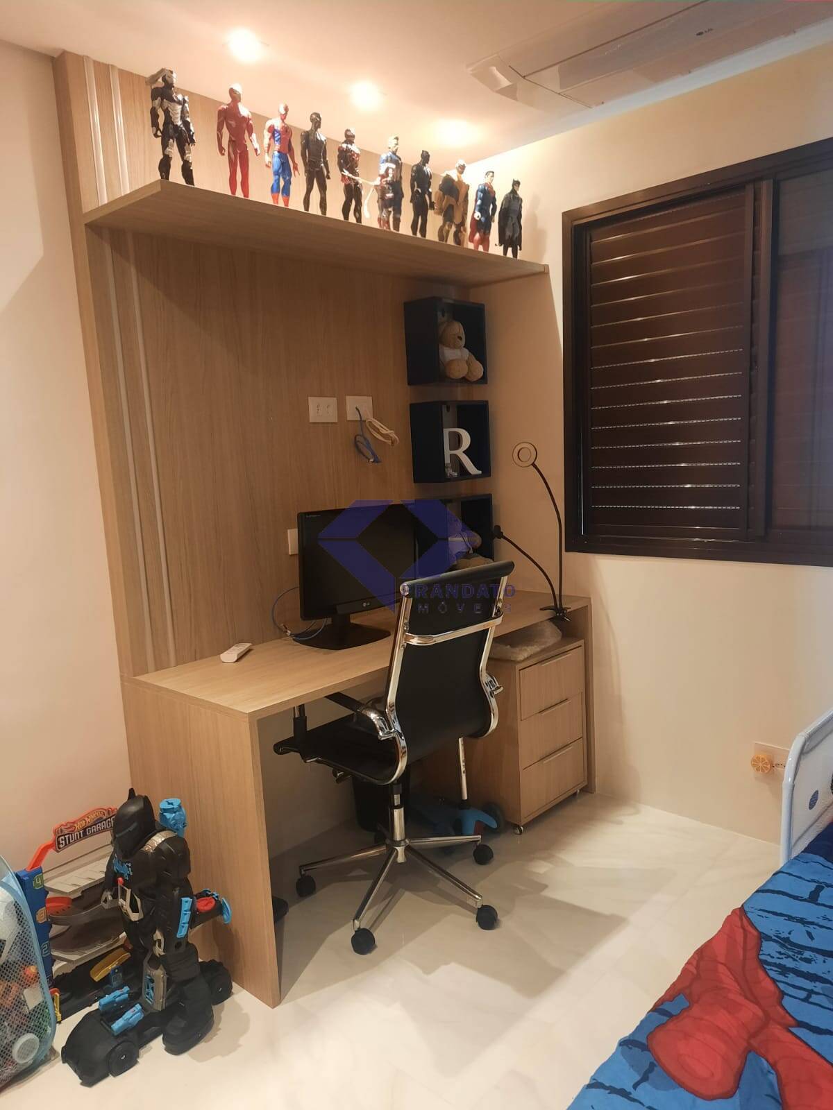 Apartamento à venda com 3 quartos, 121m² - Foto 18