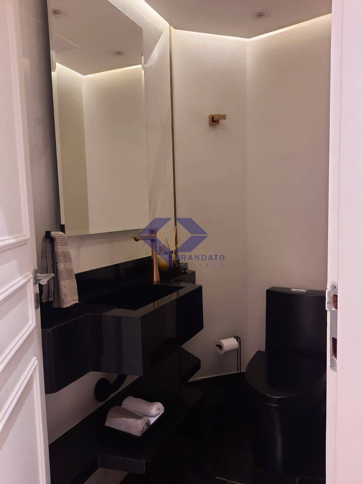 Apartamento à venda com 3 quartos, 121m² - Foto 23