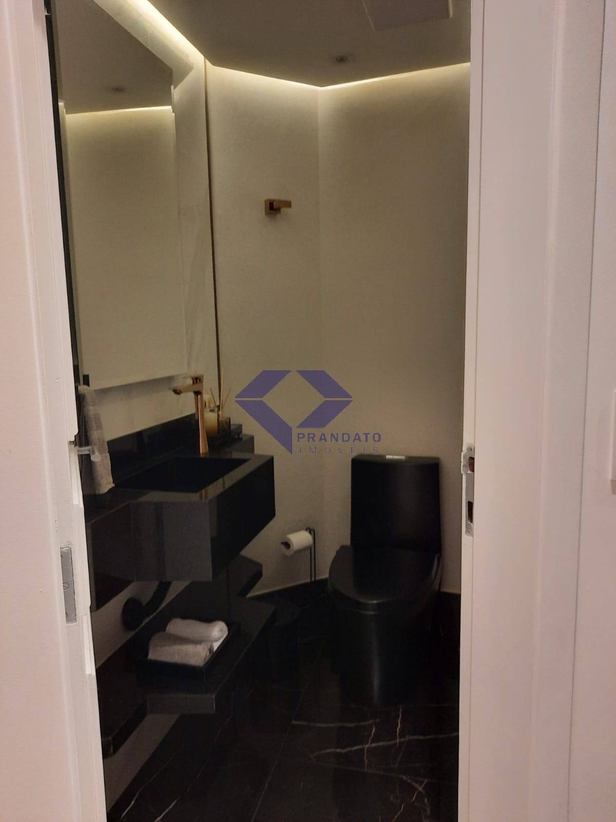 Apartamento à venda com 3 quartos, 121m² - Foto 25