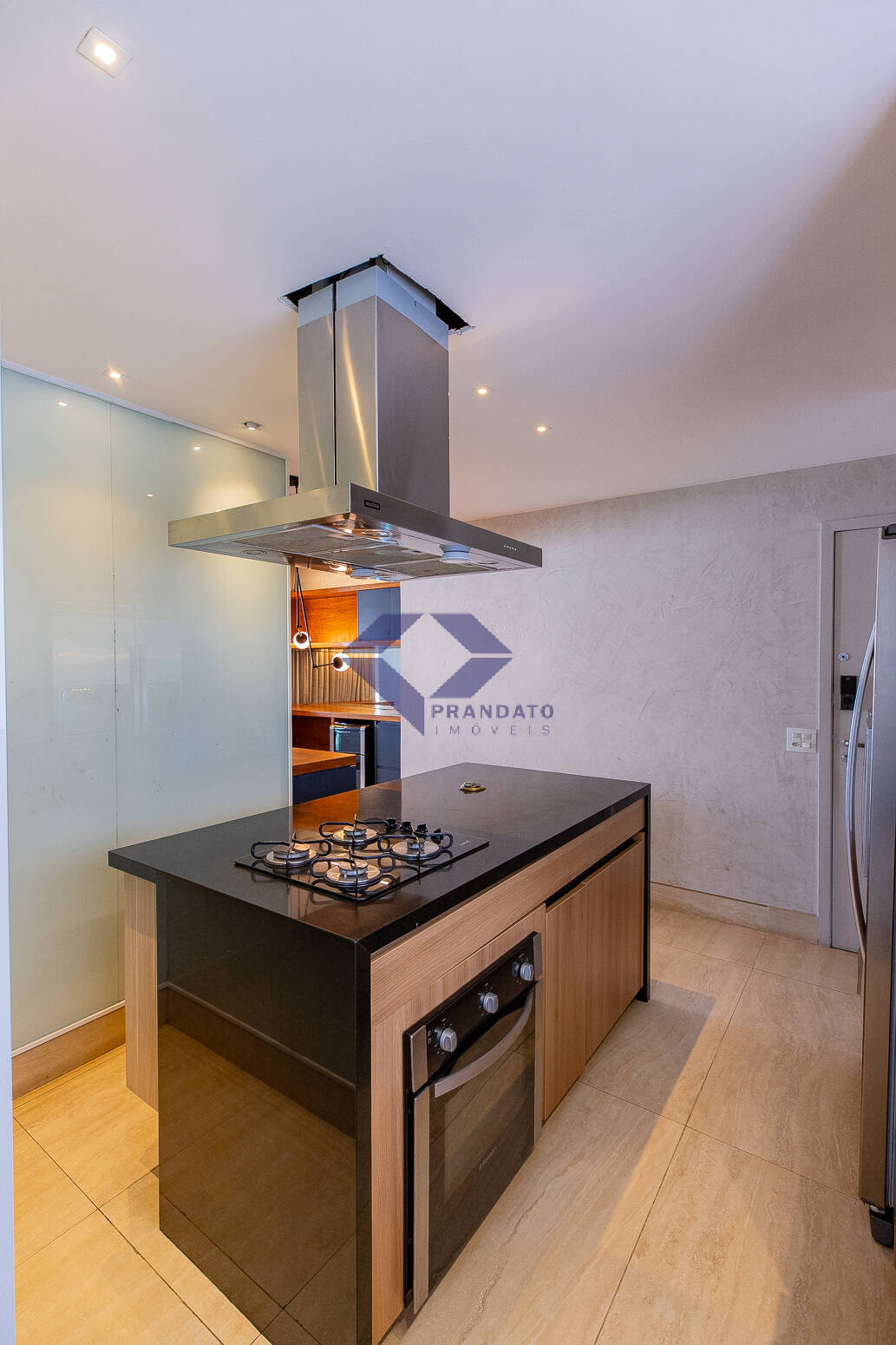 Apartamento à venda com 3 quartos, 194m² - Foto 17
