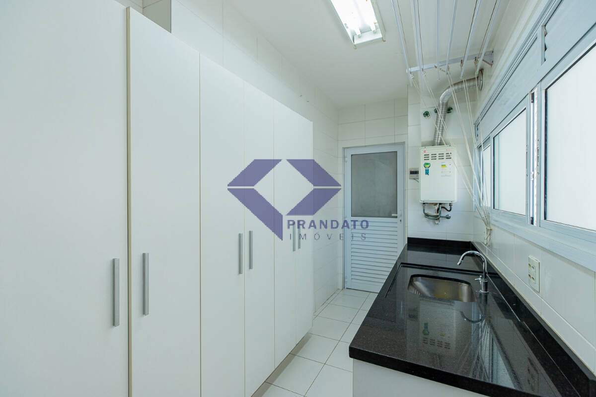 Apartamento à venda com 3 quartos, 194m² - Foto 19