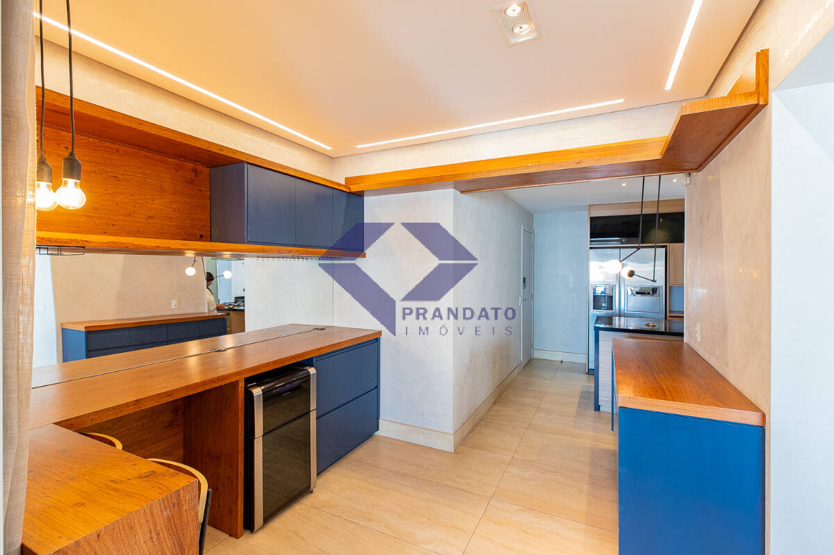 Apartamento à venda com 3 quartos, 194m² - Foto 6