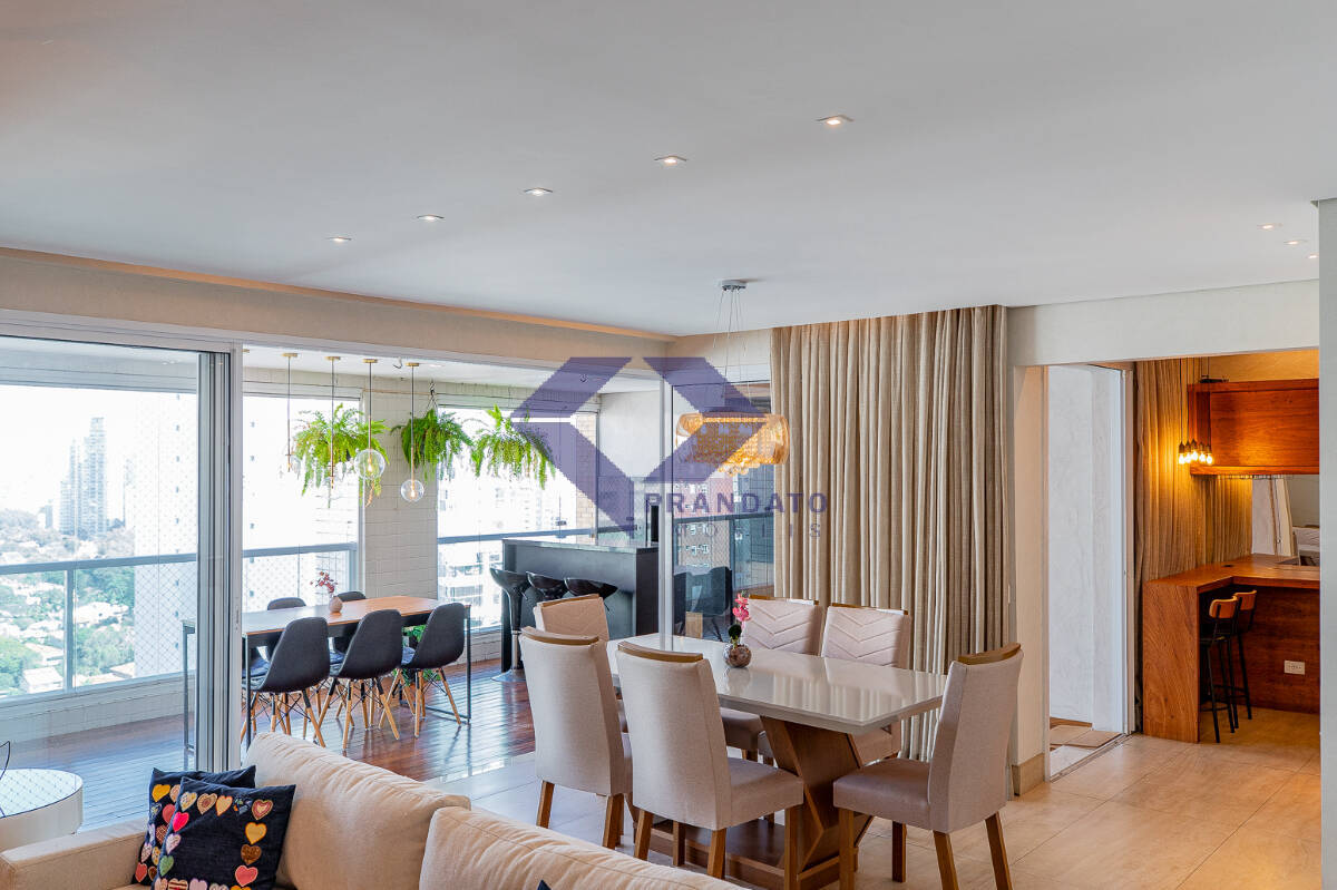 Apartamento à venda com 3 quartos, 194m² - Foto 2