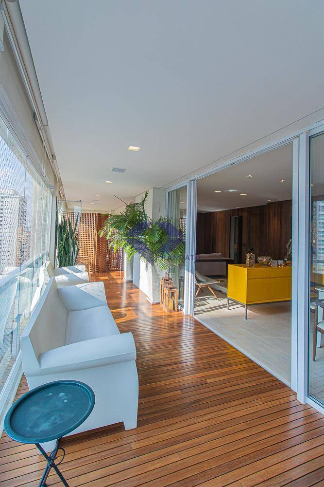 Apartamento, 3 quartos, 233 m² - Foto 3