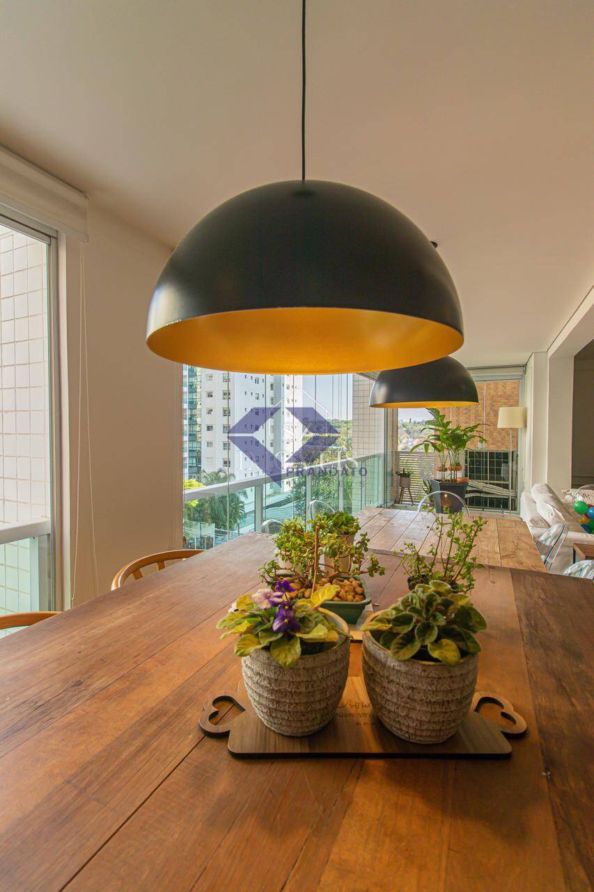 Apartamento, 3 quartos, 161 m² - Foto 1