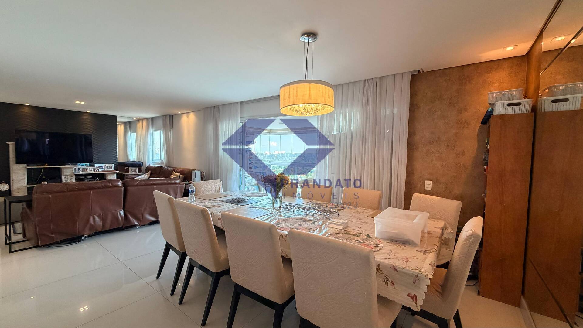 Apartamento, 3 quartos, 206 m² - Foto 2